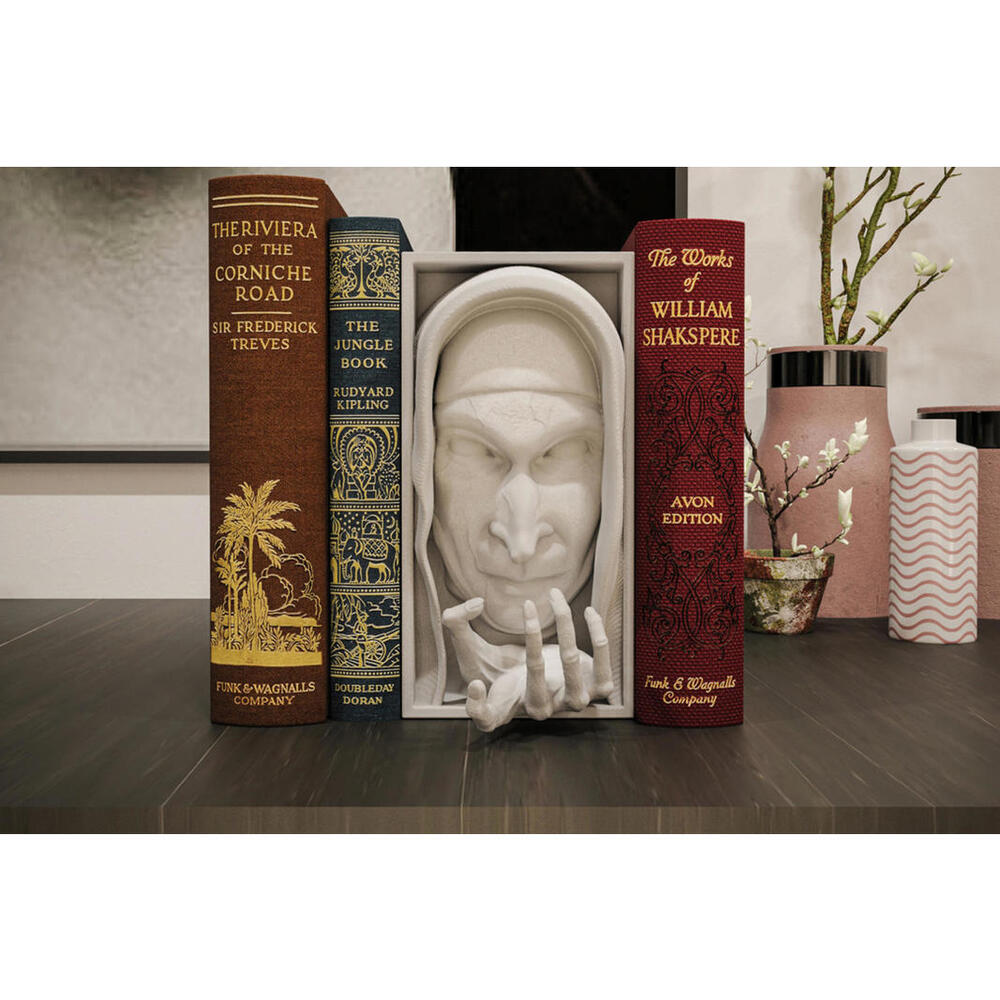 Valak The Nun Book Nook - 3D Printed Horror Bookshelf Insert